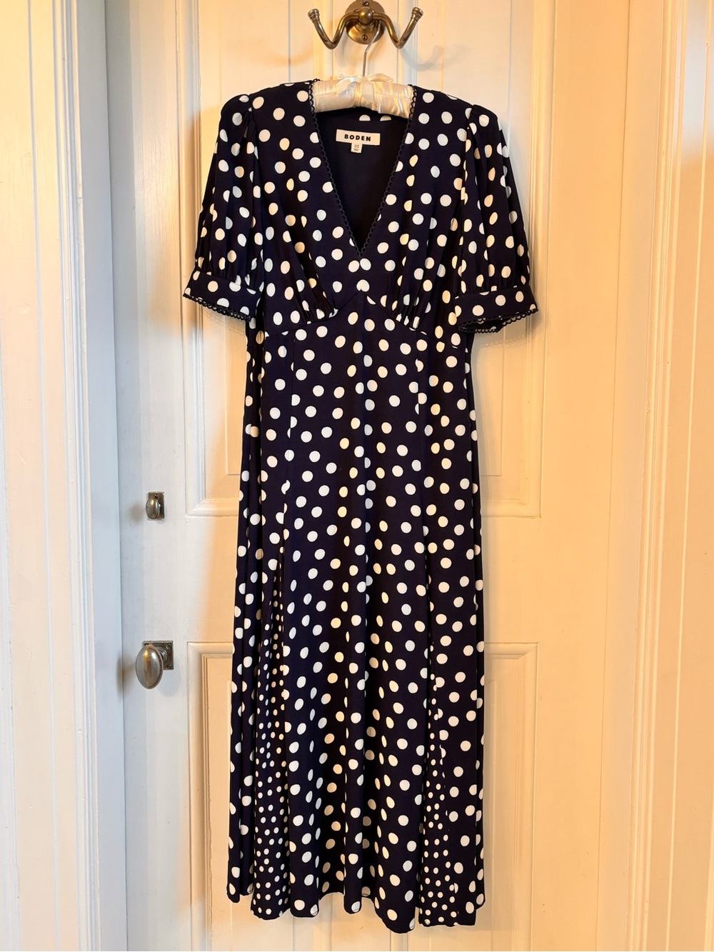 Boden Rosie Godet Tea Dress size 4 US
NWOT - Picture 1 of 12